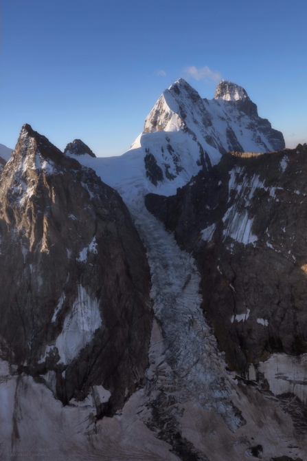 Ушба... (Альпинизм)