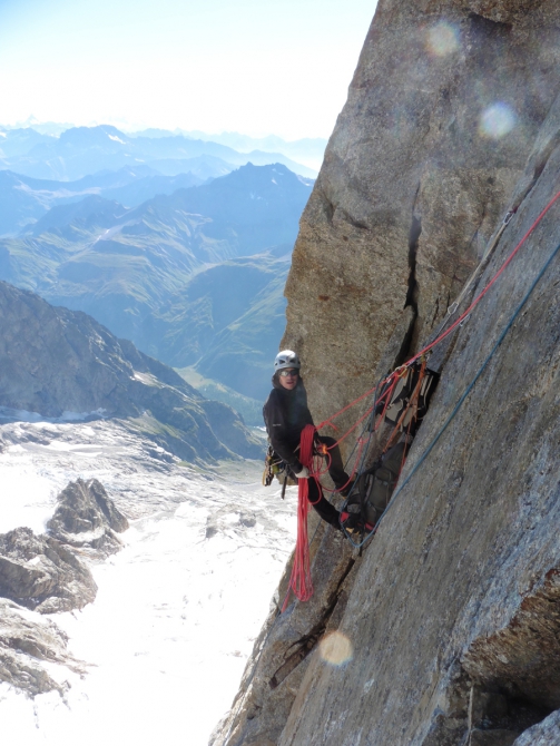 Новый маршрут на Grandes Jorasses - «Via RoMa» 6А 1345м F6а А2 (Альпинизм)