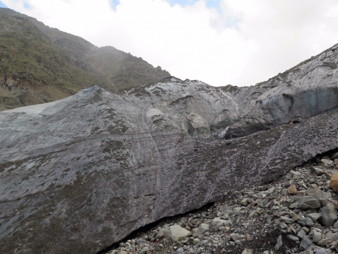 Нам бы карт и прорвались бы. (Горный туризм, Казбек с севера.)