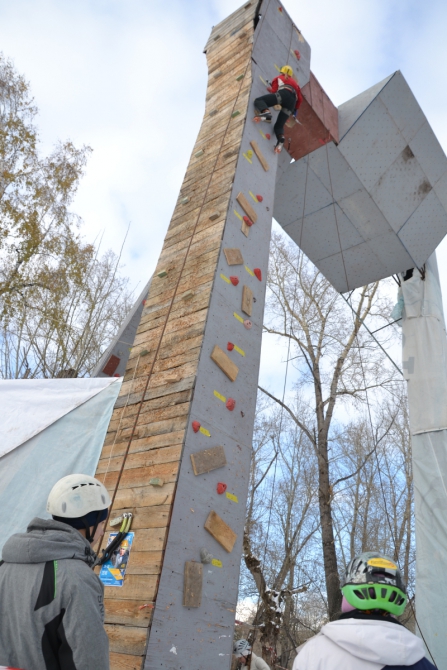 В Барнауле официально открыли ледолазный сезон (Ледолазание/drytoolling, ледлазание, открытие сезона)
