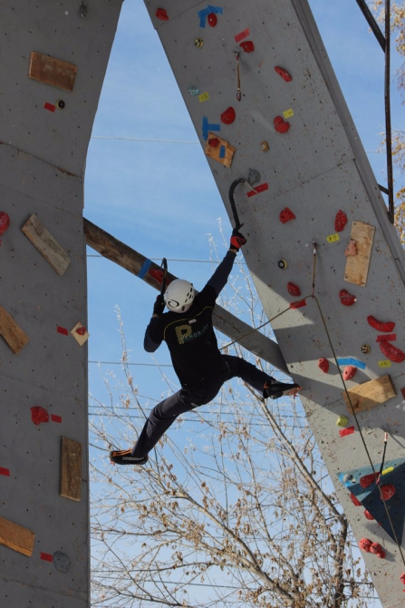 В Барнауле официально открыли ледолазный сезон (Ледолазание/drytoolling, ледлазание, открытие сезона)