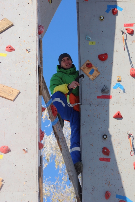 В Барнауле официально открыли ледолазный сезон (Ледолазание/drytoolling, ледлазание, открытие сезона)