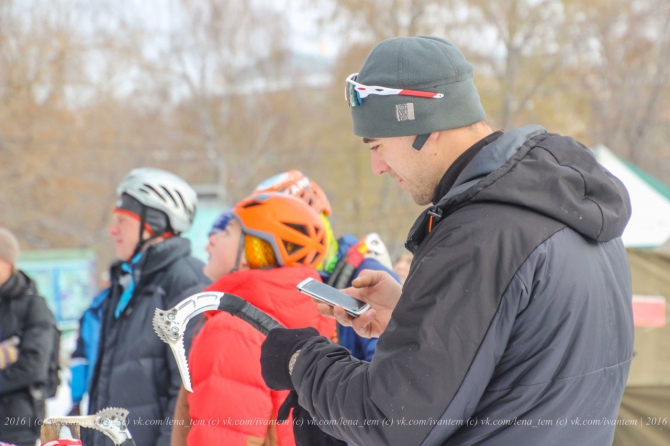 Открытие спортивного ледолазного сезона в Сибири. Много фото. (Ледолазание/drytoolling, ледолазание, dryqtooling, соревнования, барнаул, томск, трамплин, Гребенников, темерев)