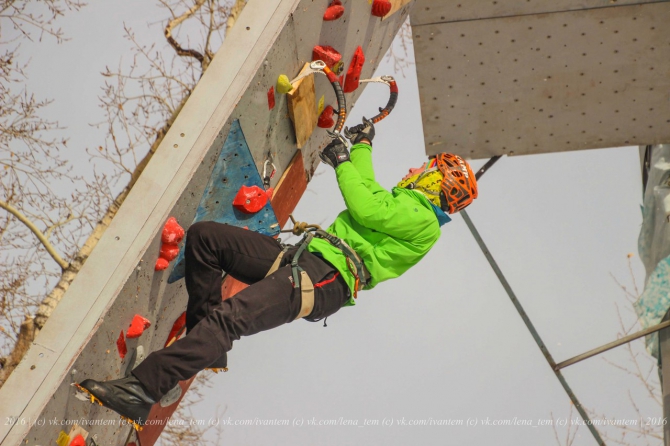 Открытие спортивного ледолазного сезона в Сибири. Много фото. (Ледолазание/drytoolling, ледолазание, dryqtooling, соревнования, барнаул, томск, трамплин, Гребенников, темерев)