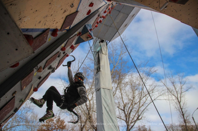 Открытие спортивного ледолазного сезона в Сибири. Много фото. (Ледолазание/drytoolling, ледолазание, dryqtooling, соревнования, барнаул, томск, трамплин, Гребенников, темерев)