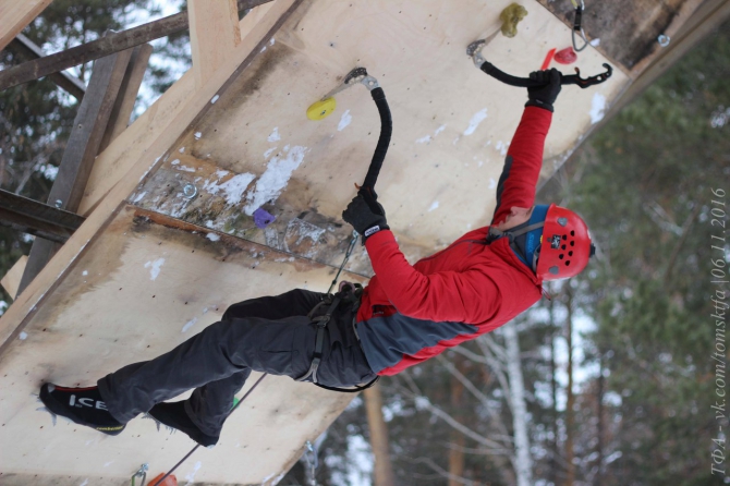 Открытие спортивного ледолазного сезона в Сибири. Много фото. (Ледолазание/drytoolling, ледолазание, dryqtooling, соревнования, барнаул, томск, трамплин, Гребенников, темерев)