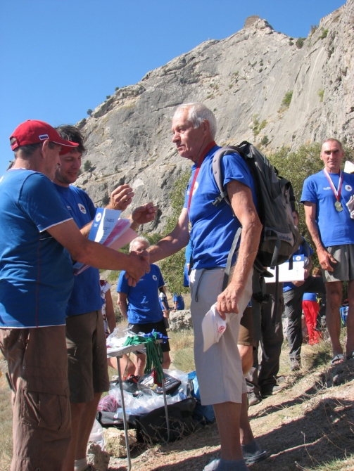На пути к торжественному вечеру ФАиС Москвы '2016. Отчет ветеранской команды (Альпинизм, крым, судак, тинин, чемпионат ветеранов, машков, альпиндустрия, баск, венто, клуб 7 вершин)
