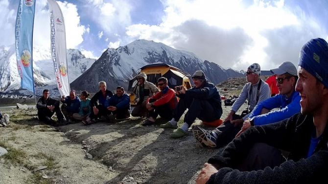 Александр Яковенко. Горы не бывают старыми, они постоянно новые (Альпинизм, проект высота, команда высота, победа, ленина, коммунизма, хан-тенгри, корженевской, снежный барс, семитысячники)