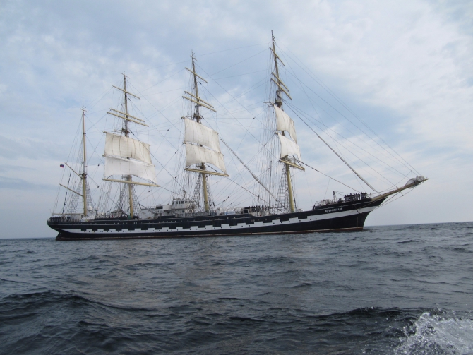 Когда паруса Крузенштерна шумят над моей головой (Вода)