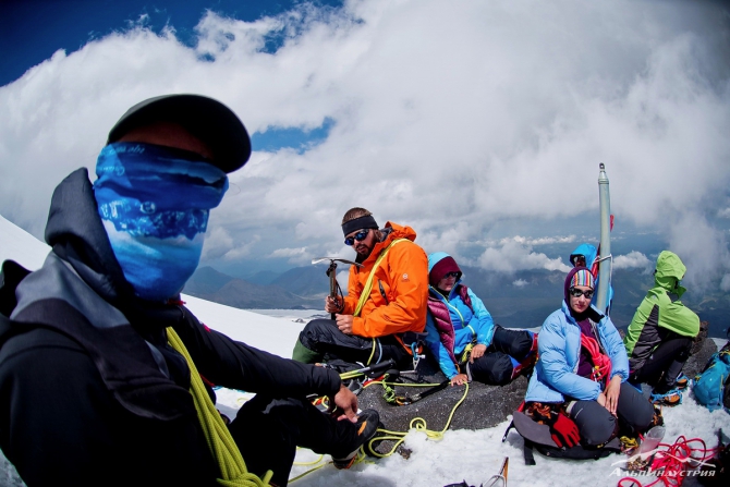 Рассказ о том, как я второй раз не поднялась на Эльбрус (Альпинизм, альпинизм, восхождение, снаряжение)