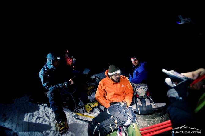 Рассказ о том, как я второй раз не поднялась на Эльбрус (Альпинизм, альпинизм, восхождение, снаряжение)