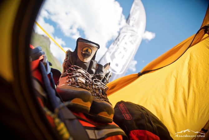 Рассказ о том, как я второй раз не поднялась на Эльбрус (Альпинизм, альпинизм, восхождение, снаряжение)