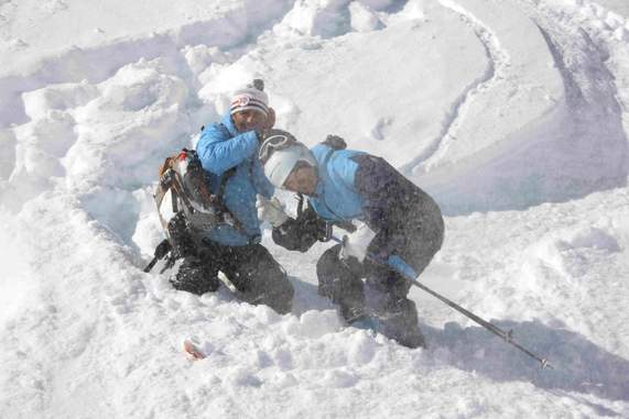 Прыжок на лыжах со скалы высотой 107 метров... (Бэккантри/Фрирайд, fred roar syvertsen)