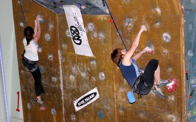 Соревнования в Королеве: несколько фото... (Скалолазание, скорость)