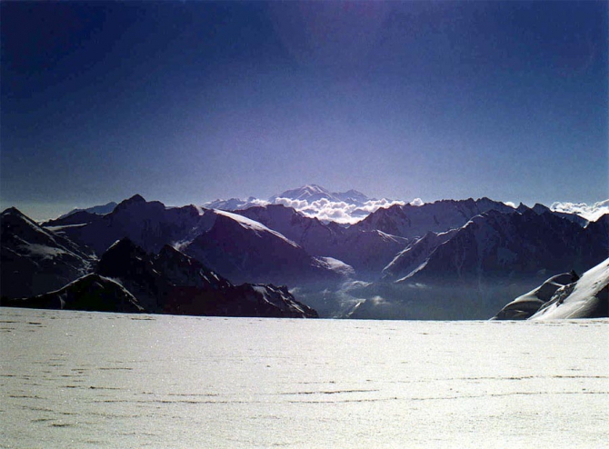 Глубинная изморозь на ледниках. Часть 4 - фуга с разгадкой. (Альпинизм, лавины, лавины в ледопадах, лавины на льду, перекристаллизация)