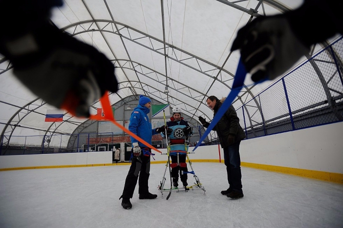 ДЦП спорту не помеха: #спортуместо везде (Горные лыжи/Сноуборд, доступная среда, новосибирск, адаптивный спорт)