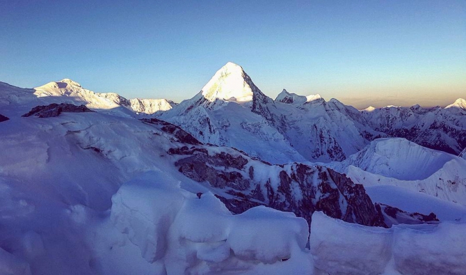 Белый мрамор (Альпинизм, мраморная стена, хан-тенгри, marble wall, рассказ, восхождение)
