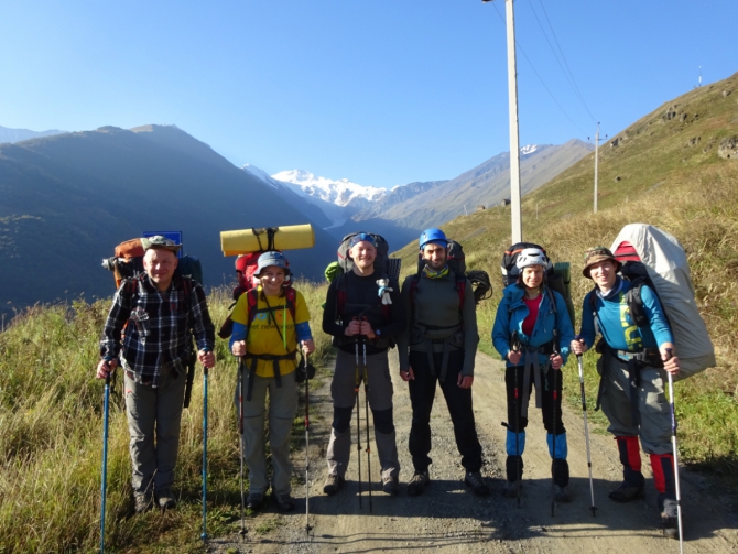 Кармадон. Казбек с севера в сентябре. (Горный туризм)