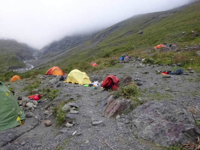 Кармадон. Казбек с севера в сентябре. (Горный туризм)