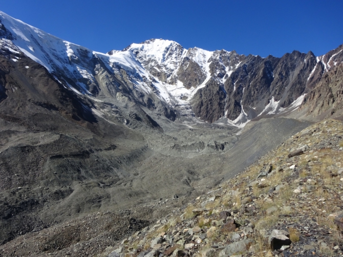 Кармадон. Казбек с севера в сентябре. (Горный туризм)