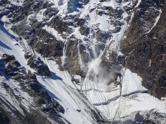 Кармадон. Казбек с севера в сентябре. (Горный туризм)