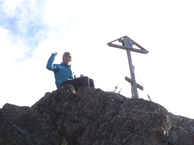 Кармадон. Казбек с севера в сентябре. (Горный туризм)