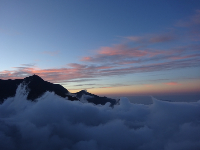 Кармадон. Казбек с севера в сентябре. (Горный туризм)