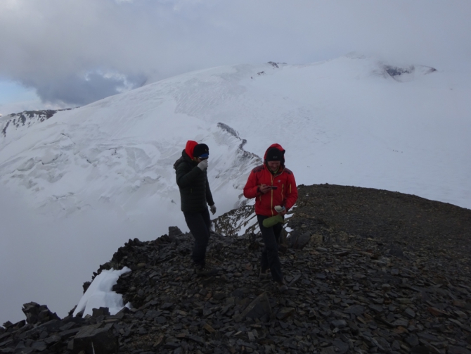 Кармадон. Казбек с севера в сентябре. (Горный туризм)