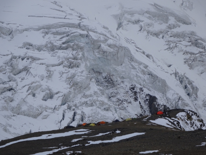 Кармадон. Казбек с севера в сентябре. (Горный туризм)