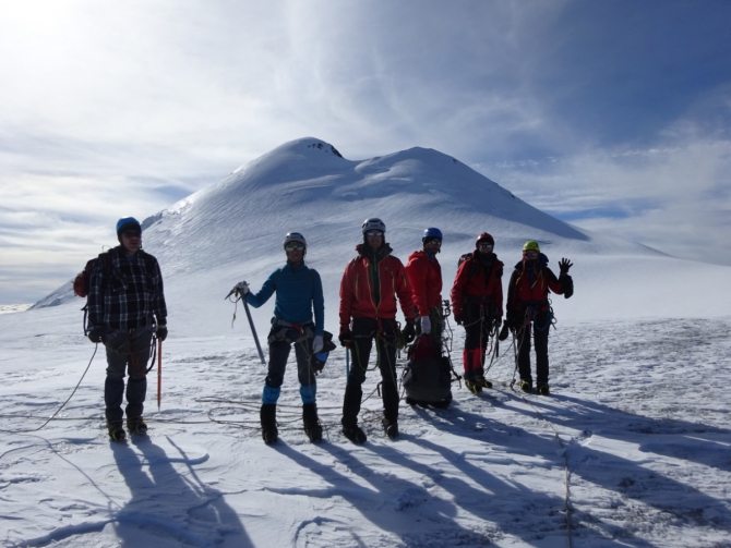 Кармадон. Казбек с севера в сентябре. (Горный туризм)