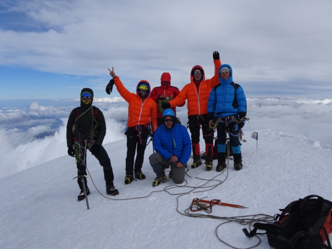 Кармадон. Казбек с севера в сентябре. (Горный туризм)