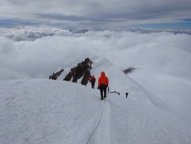Кармадон. Казбек с севера в сентябре. (Горный туризм)