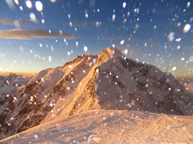 Алекс Чикон собирается в очередную зимнюю экспедицию. (Альпинизм, гималаи, зимние восхождения)