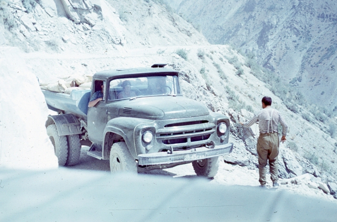 Ретро-экскурс. Из архива чемпиона СССР в классе траверсов м.с. Старосельца Е. В. (Альпинизм)