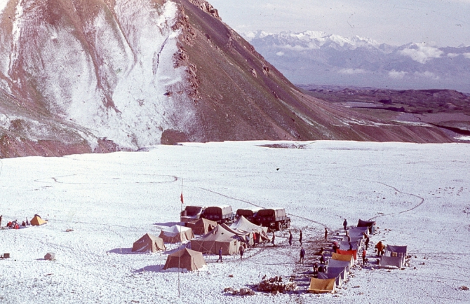 Ретро-экскурс. Из архива чемпиона СССР в классе траверсов м.с. Старосельца Е. В. (Альпинизм)