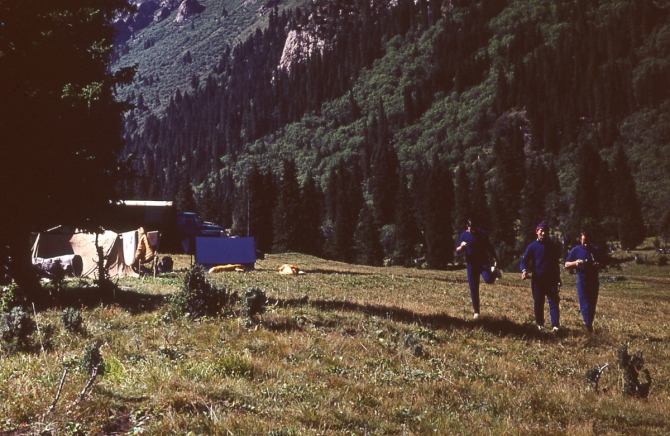 Ретро-экскурс. Из архива чемпиона СССР в классе траверсов м.с. Старосельца Е. В. (Альпинизм)