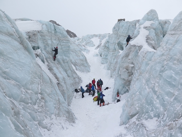 Альпинистское двоеборье в Ала-Арче. 17-18 декабря. (Альпинизм, ала-арча, альпинизм, ледолазание, забег)