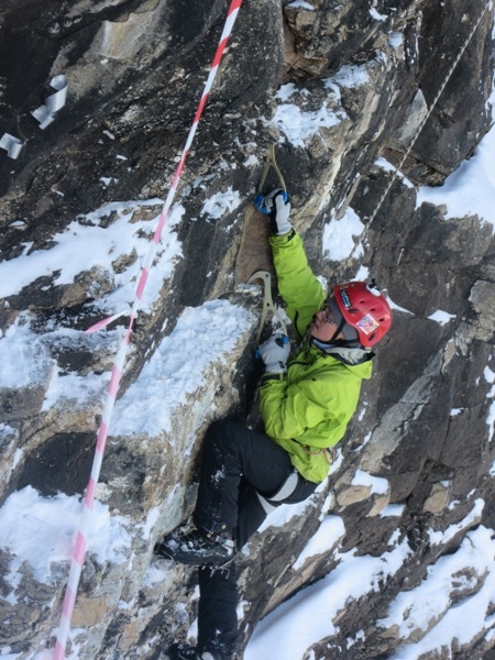 Альпинистское двоеборье в Туюк-Суу. 24-25 декабря. Результаты киргизских спортсменов. (Альпинизм, альпинизм)
