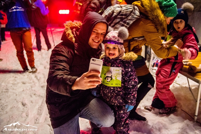 Alpindustria Night Trail: ночь, улица, фонарь (Скайраннинг, Трейл, альпиндустрия, бег, petzl)