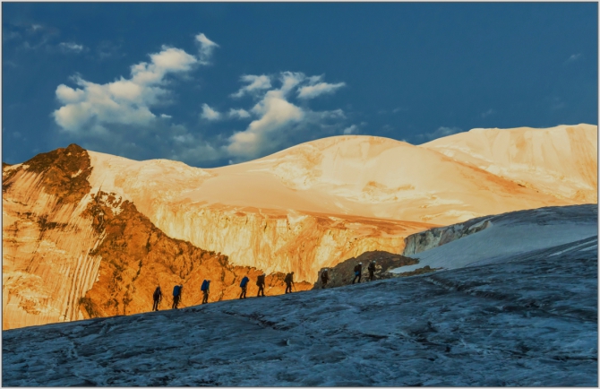 Перезимовать лето... Фотоотчёт (много картинок, мало текста, Горный туризм)