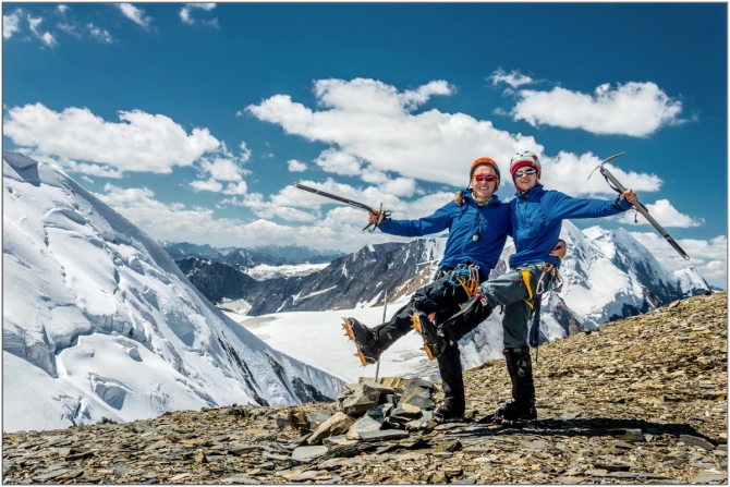 Перезимовать лето... Фотоотчёт (много картинок, мало текста, Горный туризм)