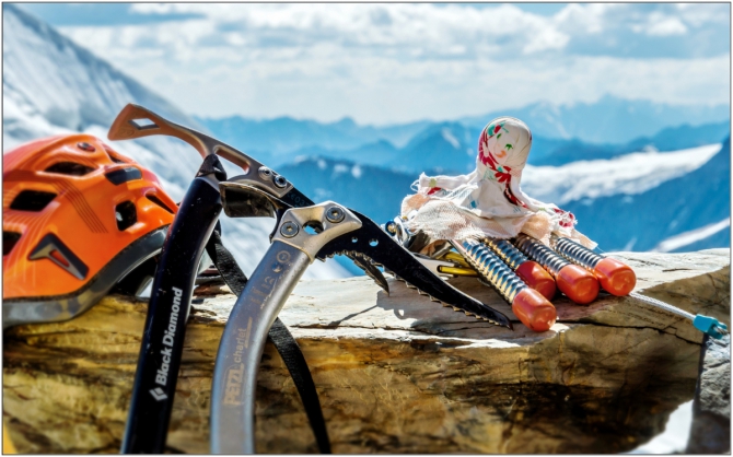 Перезимовать лето... Фотоотчёт (много картинок, мало текста, Горный туризм)