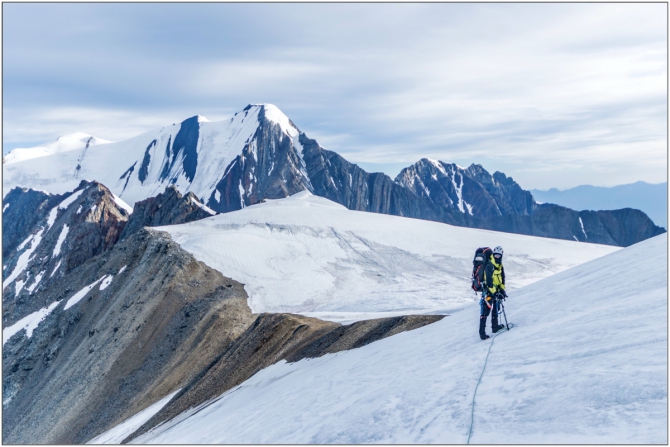 Перезимовать лето... Фотоотчёт (много картинок, мало текста, Горный туризм)