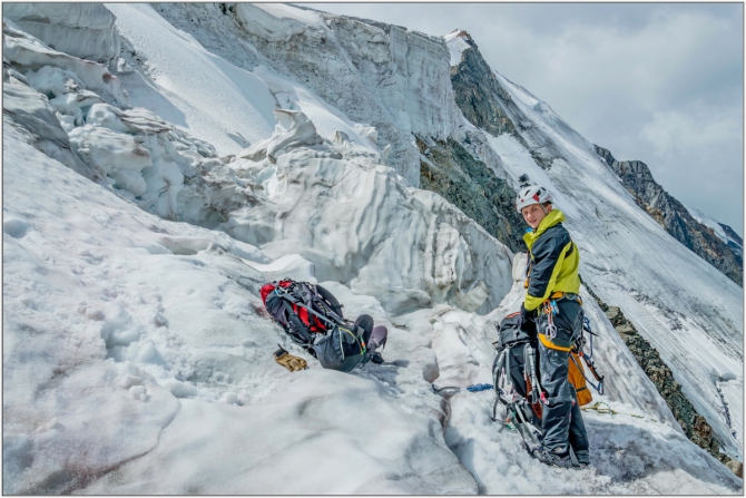 Перезимовать лето... Фотоотчёт (много картинок, мало текста, Горный туризм)