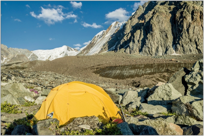 Перезимовать лето... Фотоотчёт (много картинок, мало текста, Горный туризм)