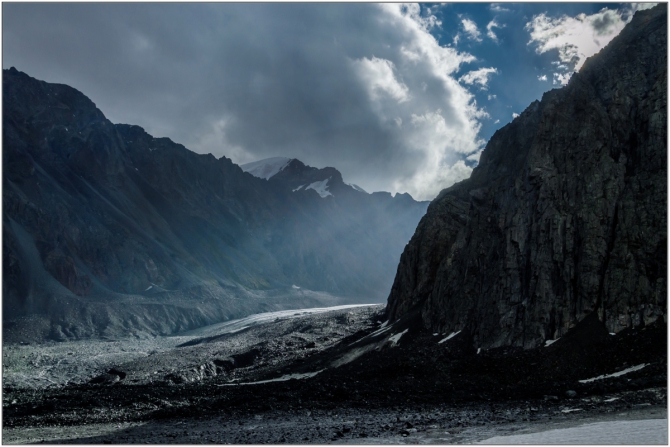 Перезимовать лето... Фотоотчёт (много картинок, мало текста, Горный туризм)