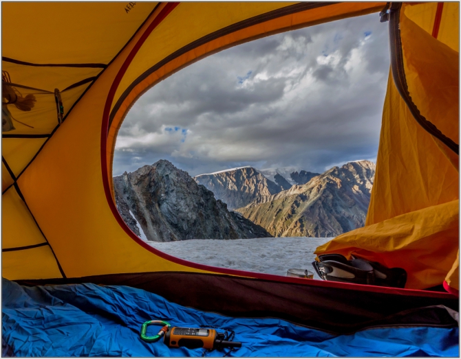 Перезимовать лето... Фотоотчёт (много картинок, мало текста, Горный туризм)