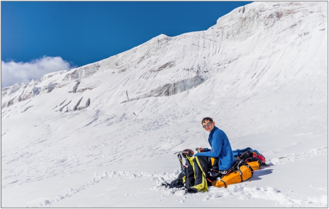 Перезимовать лето... Фотоотчёт (много картинок, мало текста, Горный туризм)