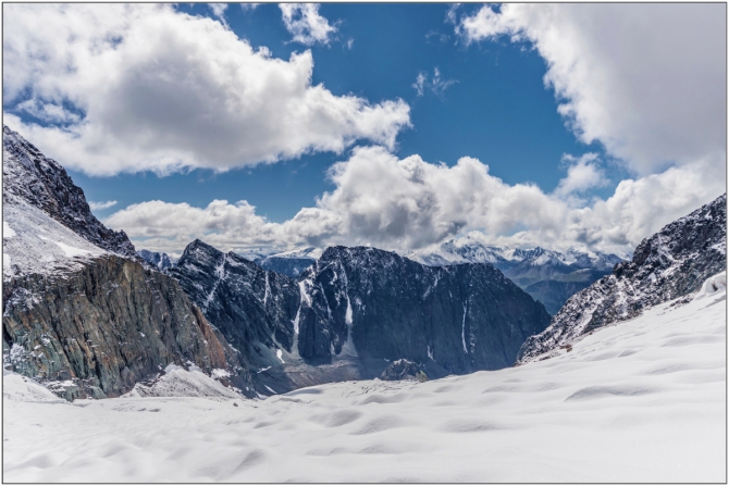 Перезимовать лето... Фотоотчёт (много картинок, мало текста, Горный туризм)