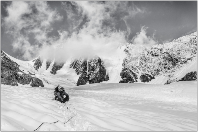 Перезимовать лето... Фотоотчёт (много картинок, мало текста, Горный туризм)